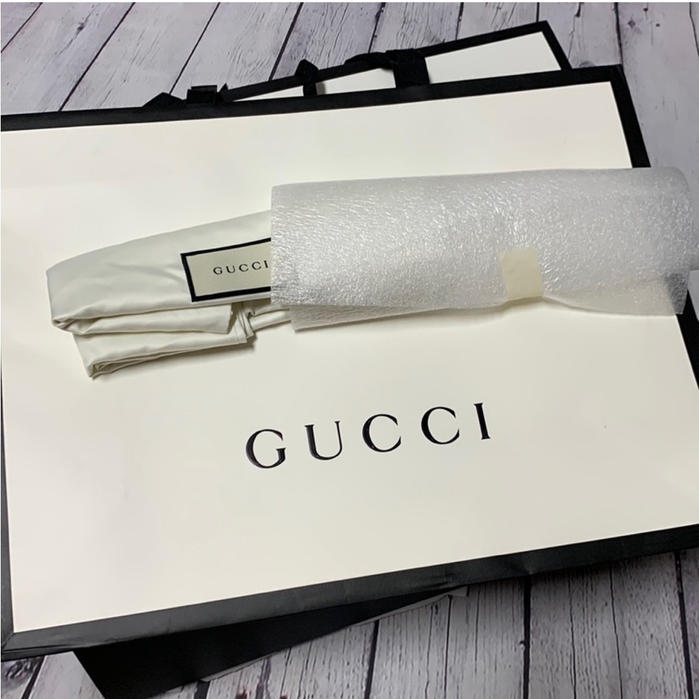Gucci Chain Hobo GG Coated Canvas - Picture 15 of 16
